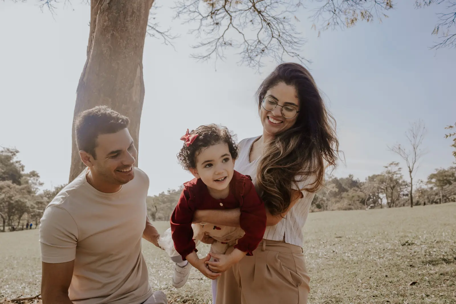 Família reunida em um parque