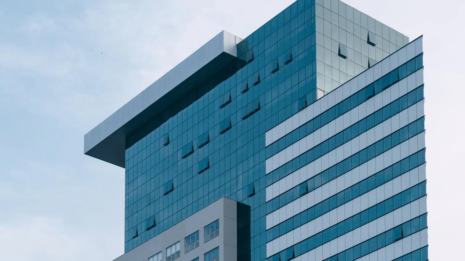 Edifício corporativo, referência ao patrimônio da empresa